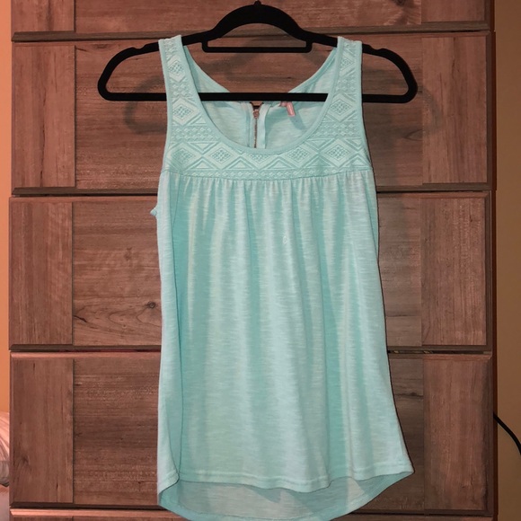 Vanity Tops - Light Blue Detailed Tank with Zipper-Back